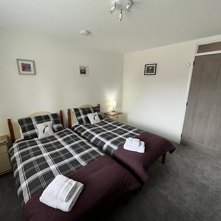 Вилла The Wee Hoose Near Loch Ness, Private Garden, Private Parking Друмнадрочит Экстерьер фото