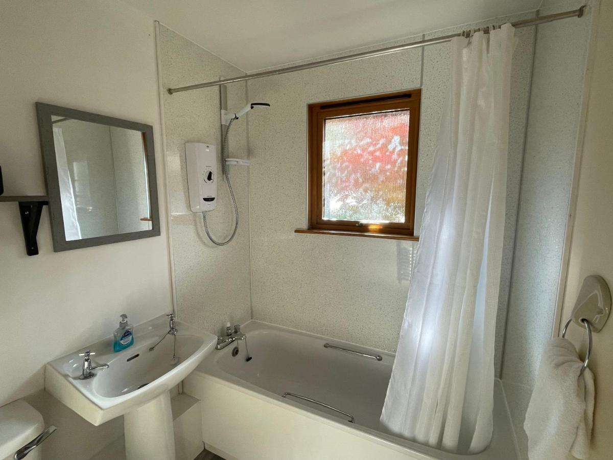 Вилла The Wee Hoose Near Loch Ness, Private Garden, Private Parking Друмнадрочит Экстерьер фото